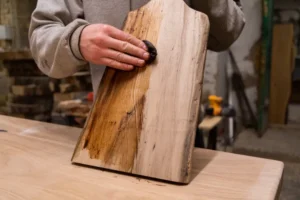 comment huiler planche découper bois bambou collab media@envato