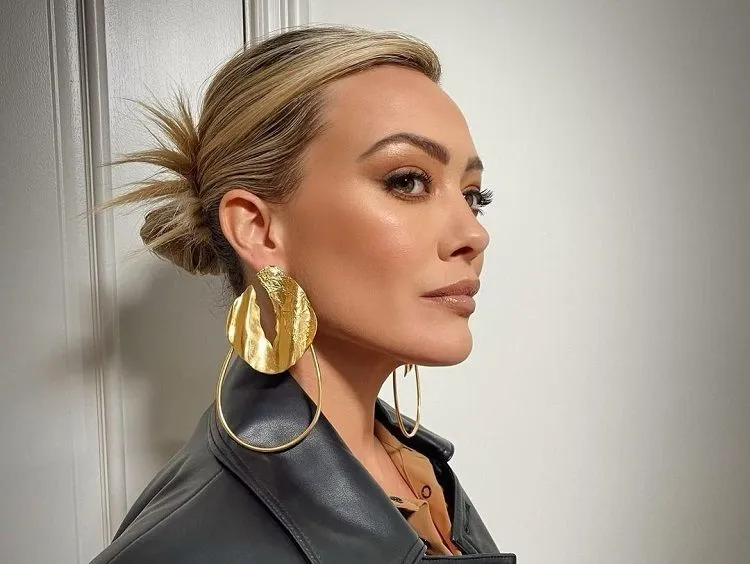 idées tendance coiffures femme 20 30 40 ans pour cacher les premiers cheveux blancs gris