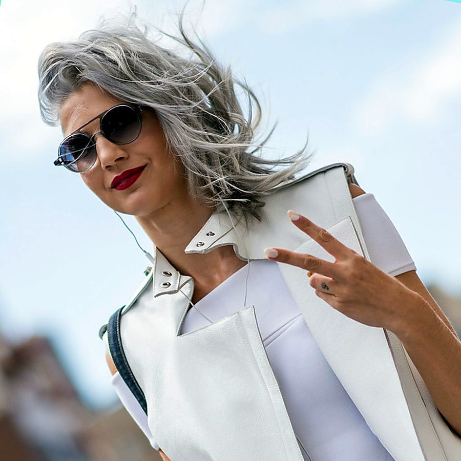 mèches sur cheveux gris photos