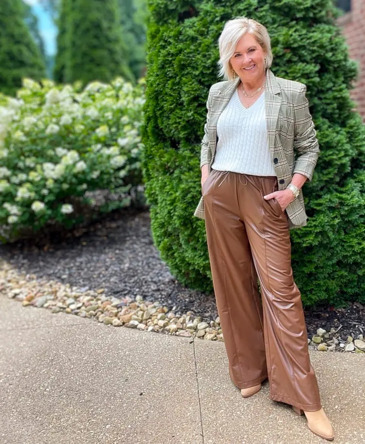 pantalon large similicuir femme 50 ans comment porter