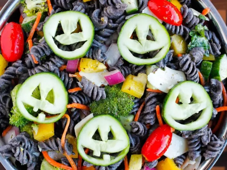 recette salade halloween multicolore pates et légumes sains