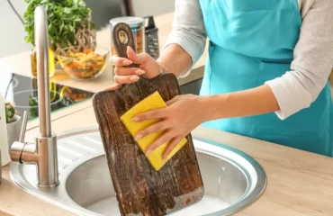 enlever les taches sur une planche a decouper bois plastique huile citron