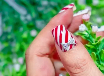 tendance ongles de noël chic