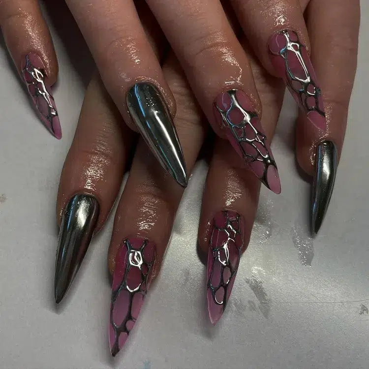 nail art argent et rose vernis métallisé effet miroir ongles chromés