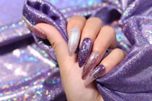 ongles paillettes couleur