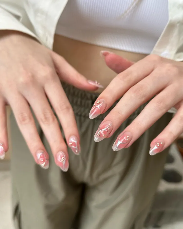 tendances nail art janvier 2024 manucure déco ongles blush nails
