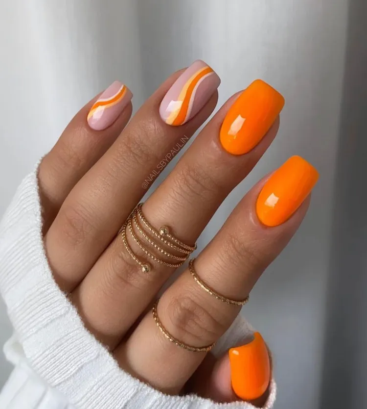 effet swirl nails ongles manucure orange pastel peach fuzz pantone tendance