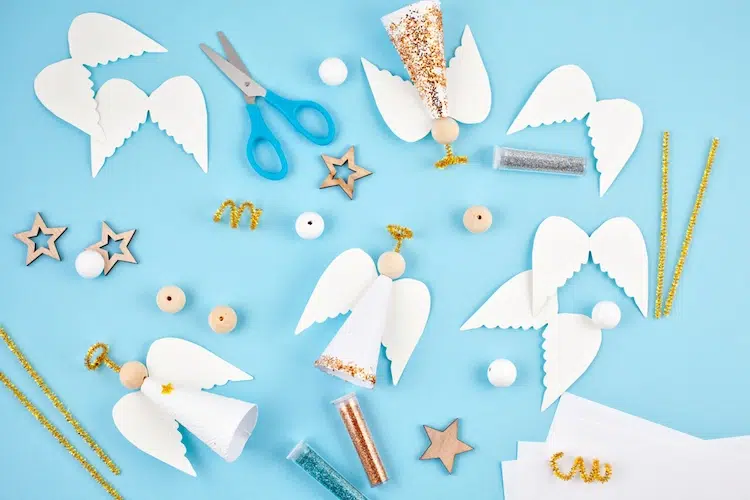 comment faire un ange en papier facile et rapide pour noel comme décoration diy enfants 5 ans