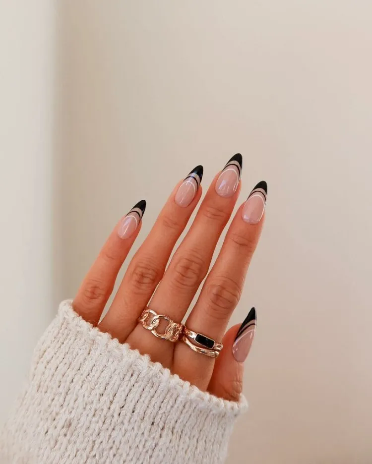 french noir amande ongles tendance decembre 2023 nail art