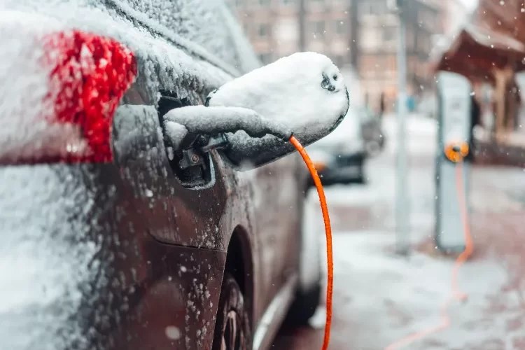 voiture électrique en hiver