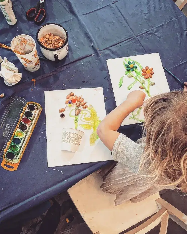 bricolage avec des coquilles de pistache activités artistiques pour enfants maternelle