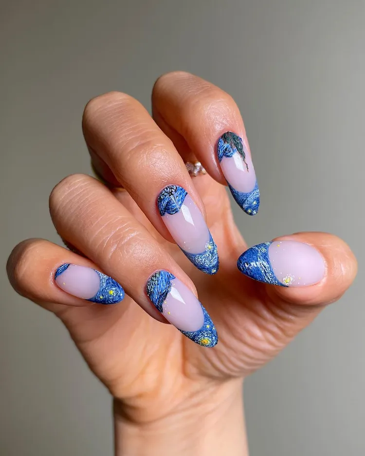 motifs marins ongles en gel bleu 2024 manucure denim pale éléments