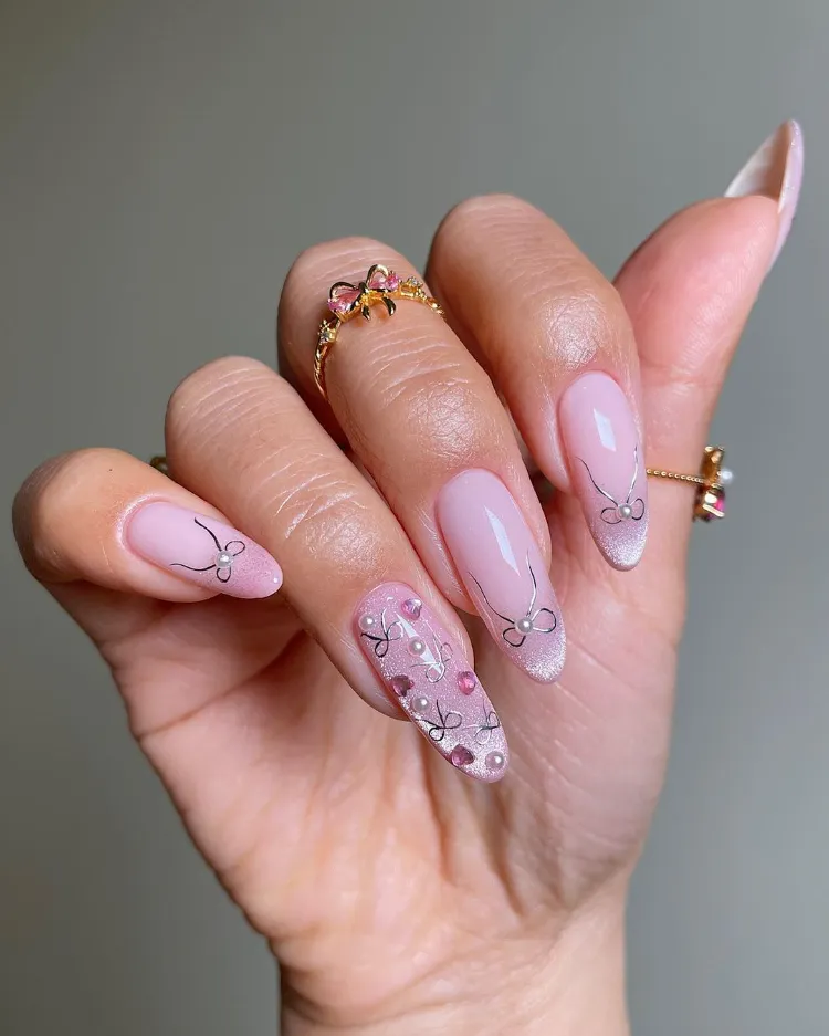 velvet nails manucure rose délicat perlé minimalistique simple