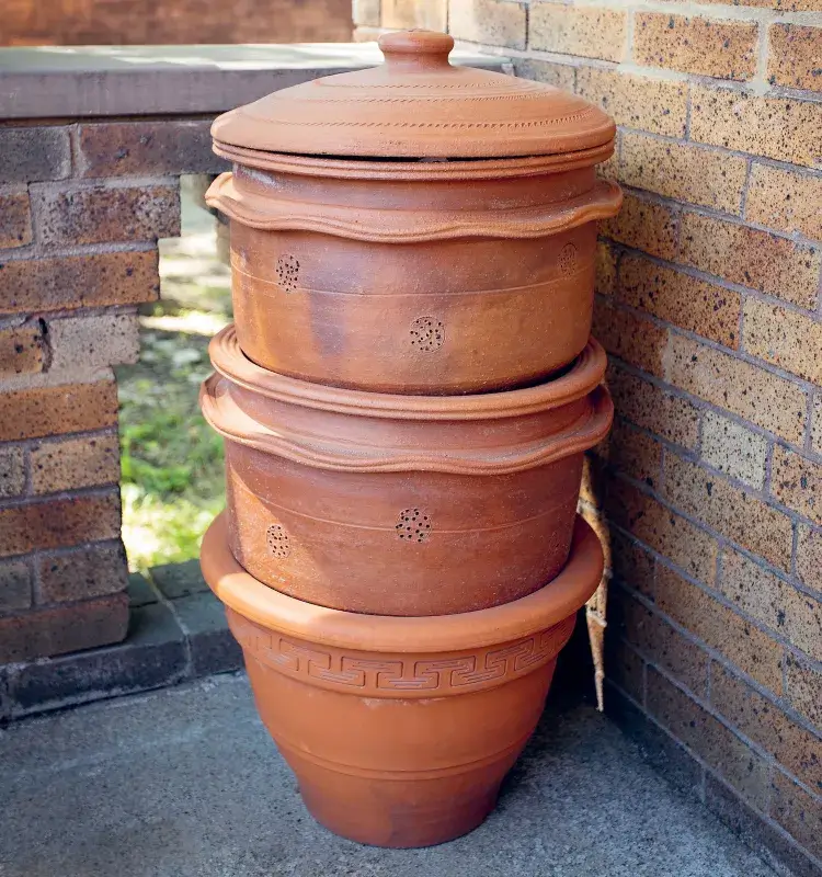 comment fabriquer un composteur cuisine balcon pots en terre cuite étapes
