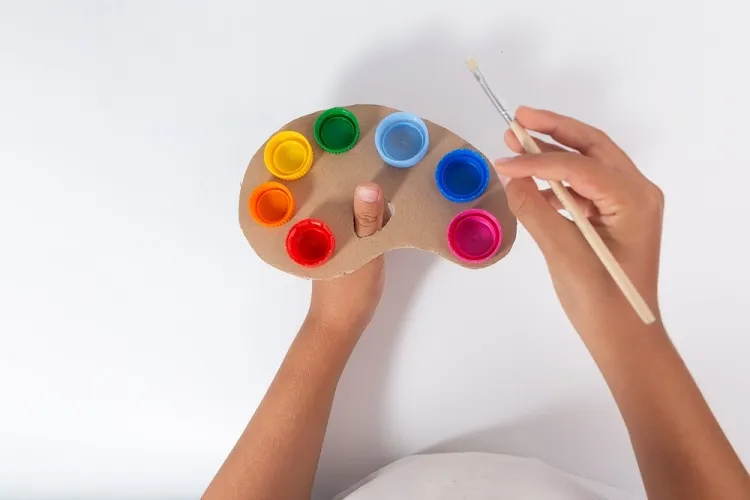 stimuler la créativité des enfants qui aiment dessiner colorer