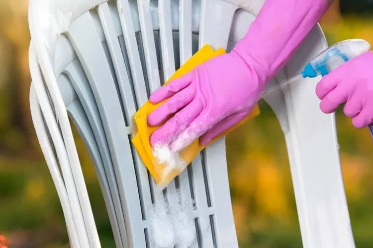 comment nettoyer le mobilier de jardin en plastique naturellement