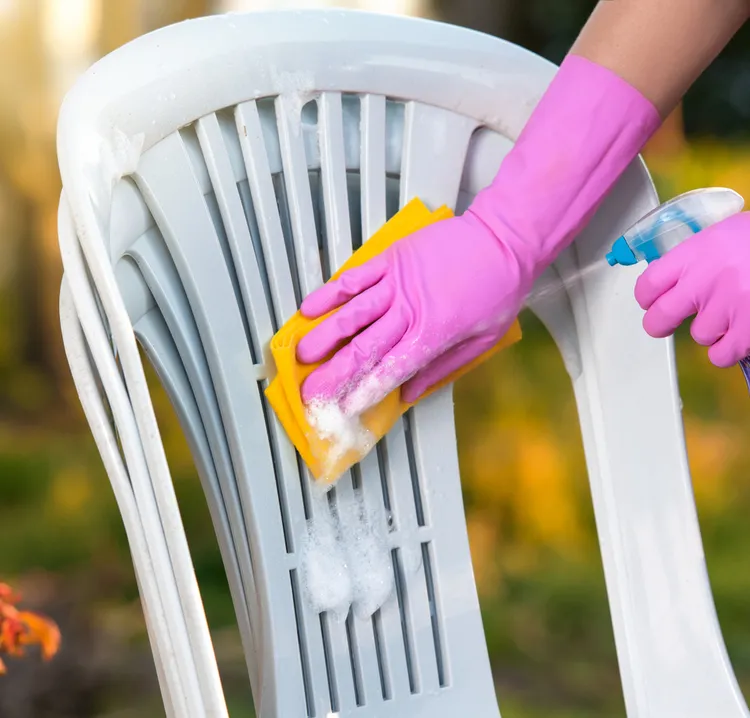 comment nettoyer le mobilier de jardin en plastique naturellement