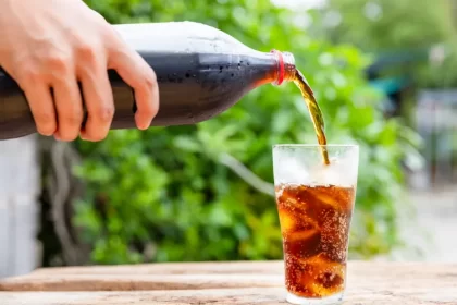 comment utiliser coca cola dans jardin engrais effets se débarrasser ravageurs