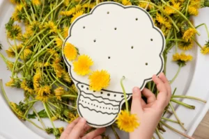 bricolage avec des pissenlits activités manuelles dents de lion loisirs créatifs enfants maternelle enfiler