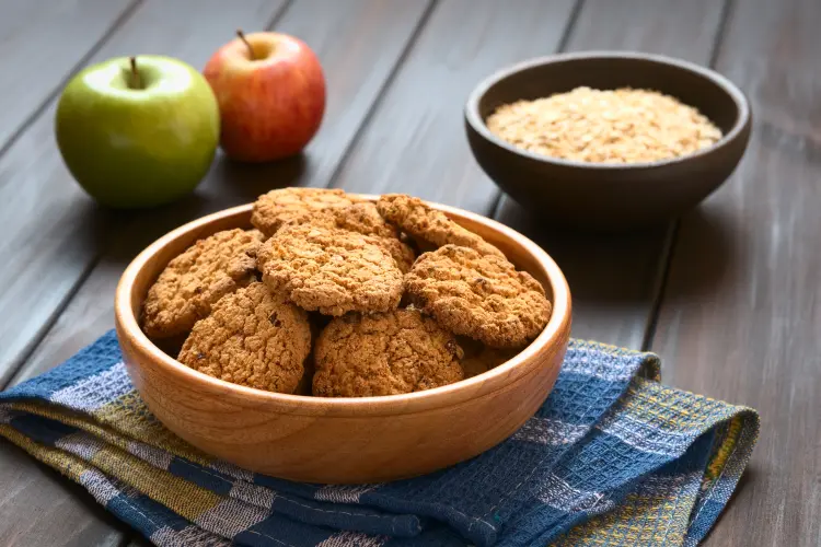cookie à l'avoine biscuits aux avoines recette healthy saine pommes raisins noix amandes banane facile rapide 