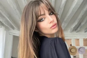 coupe longue avec frange rideau tendance été 2024 balayage onparledemode instagram