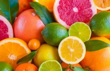 quels fruits ne pas manger après 50 ans agrumes néfastes hypertension substances empêchant médicaments