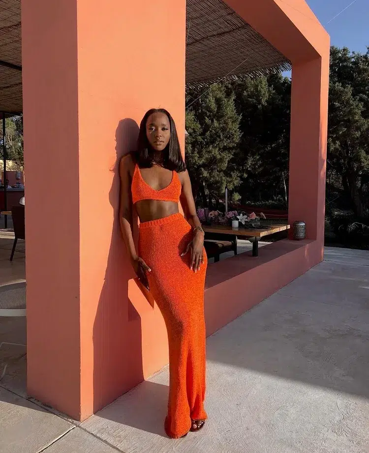 tenue femme orange vif tendance couleur mode printemps été 2024
