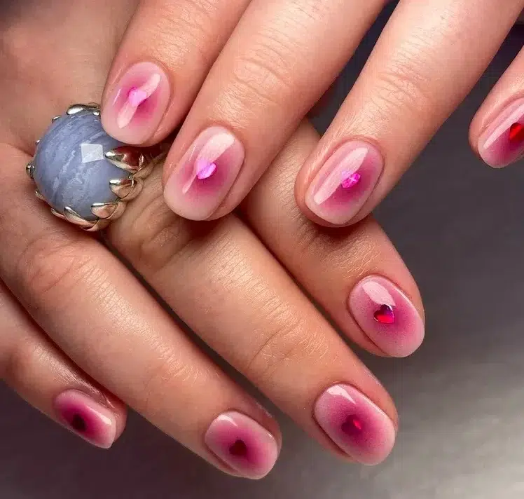 blush nails tendance manucure juin 2024 ongles roses