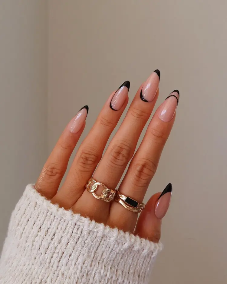 french nails moderne avec bouts noirs couleur idées modèles vernis