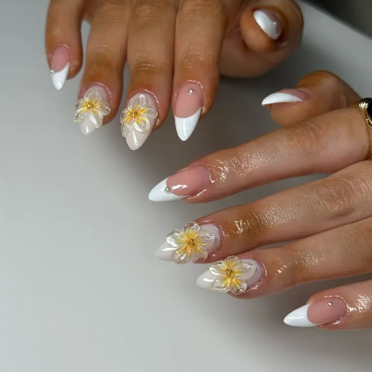 nail art 3d avec fleurs manucure moderne mai 2024 modèles 