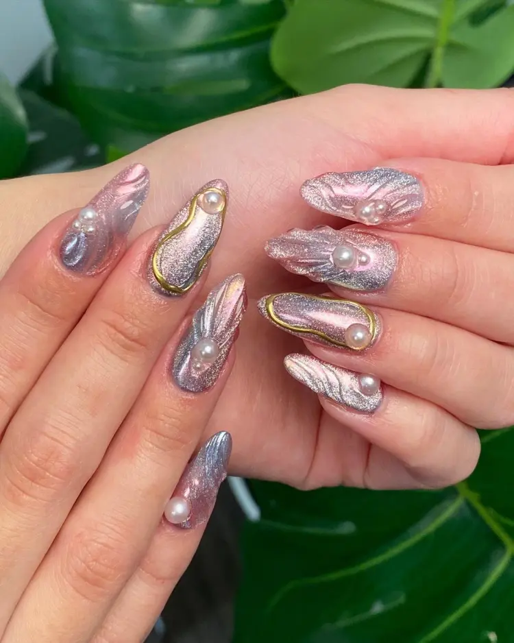 ongles avec perles modernes idée déco nail art tendance printemps été 2024 