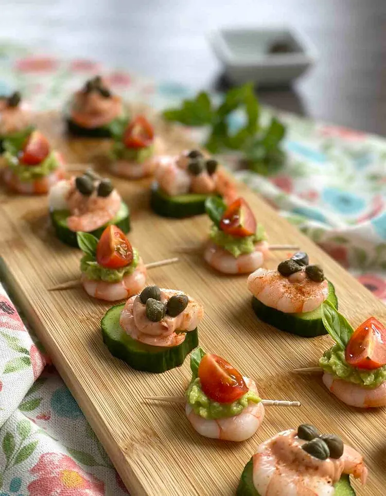 des brochettes de crevettes pour un apéro froid cet été