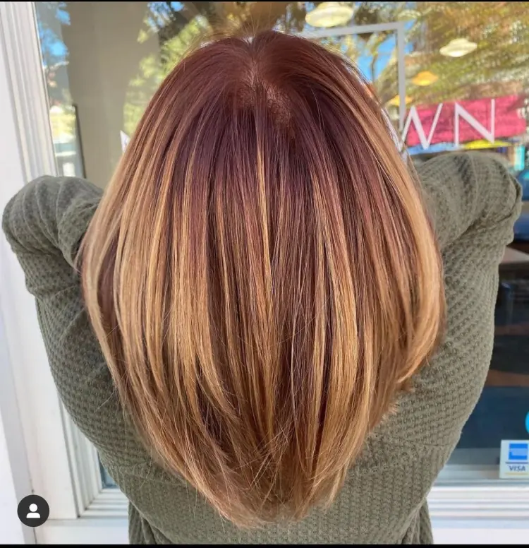 balayage strowberry blonde pour cheveux courts