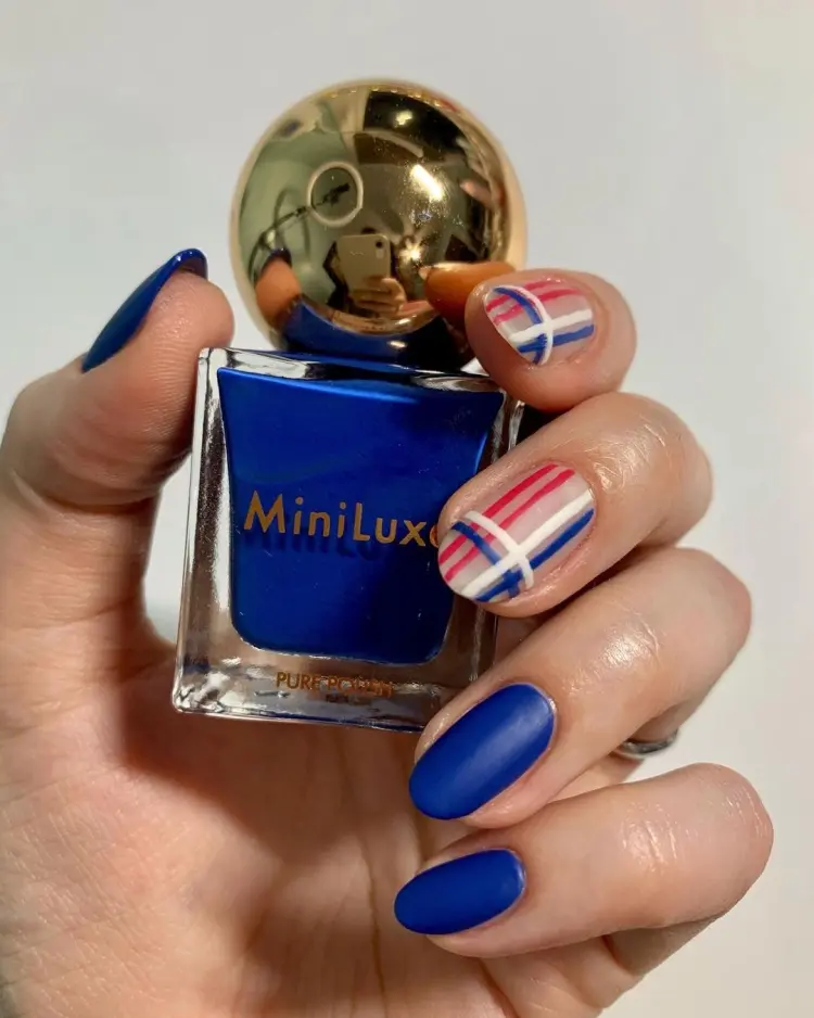 déco ongles pour la fête nationale avec les couleurs du drapeau 