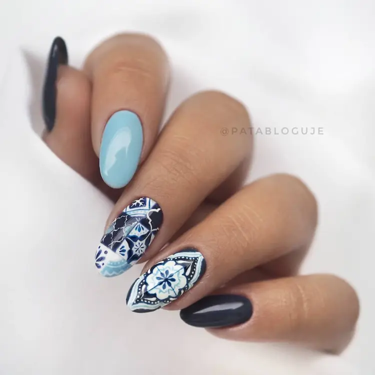 nail art tendance en nuances bleues tu pata instagram