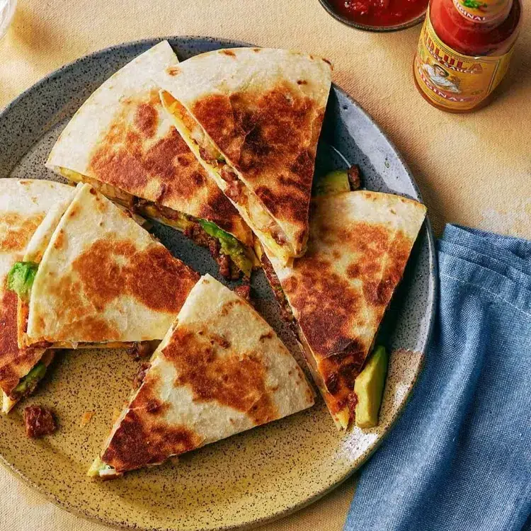 recette entrée facile à partager quesadillas au pesto et à la mozzarella pour les soirées match entre amis euro 2024