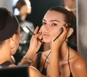 tuto maquillage comment se maquiller sans fond de teint avec anti cerne crème bb
