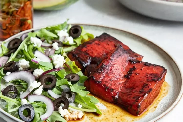 steak de pastèque à l'ail recette fresh pour l'été