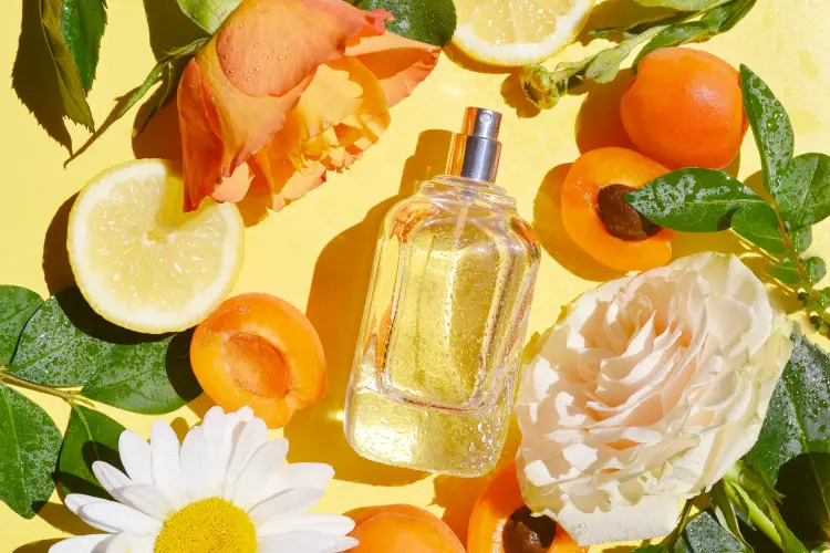 quel parfum mettre en été quand il fait chaud mary h shutterstock