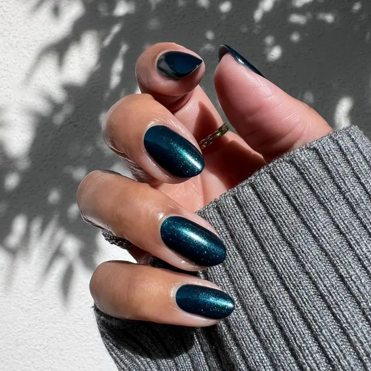 quelles sont les couleurs de vernis à éviter après 50 ans themaniclub instagram