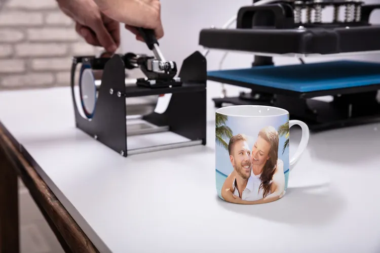 offrir un mug personnalisé avec photo