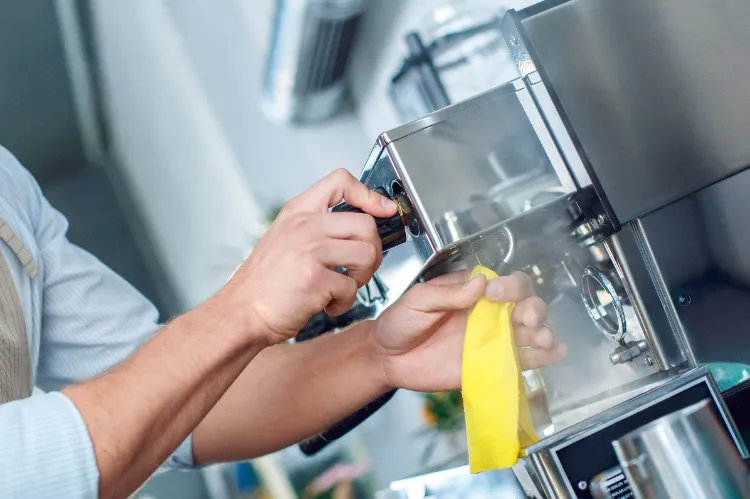 enlever le calcaire d'une machine à café