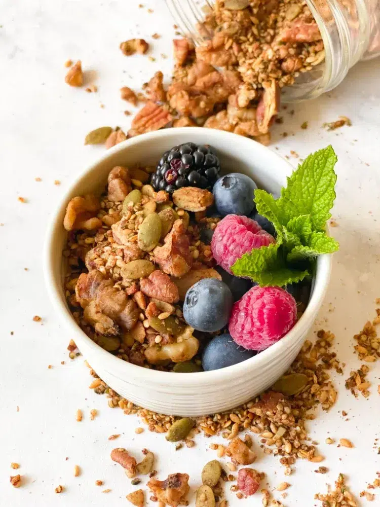 une recette de granola fait maison sans céréales pour des taux de glycémie stables