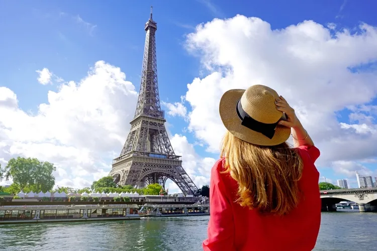 belle vue sur la tour eiffel