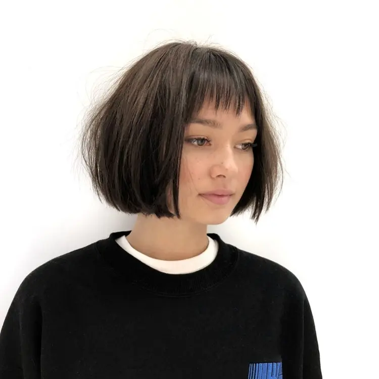 coupe courte dégradée grunge bob des années 90 tendance 