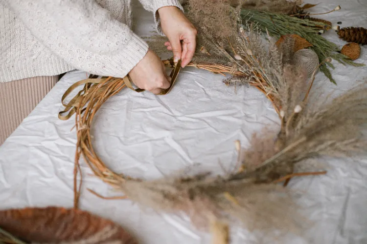 guide diy de fabrication d'une couronne de pampas