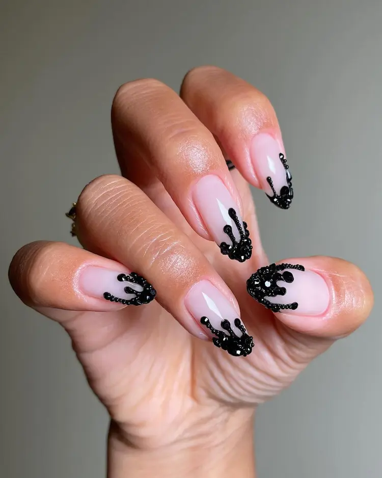 nail art 3d pour halloween french manucure 