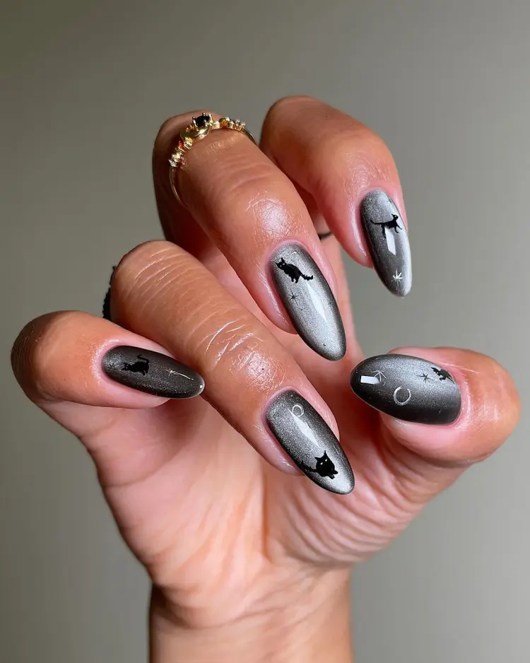 nail art facile pour halloween en gris 