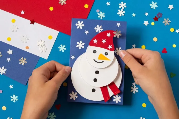 faire une carte de vœux pour noël en papier façon bonhomme de neige