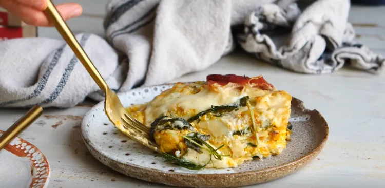 lasagne à la courge musquée et aux épinards dans une sauce fromagère onctueuse